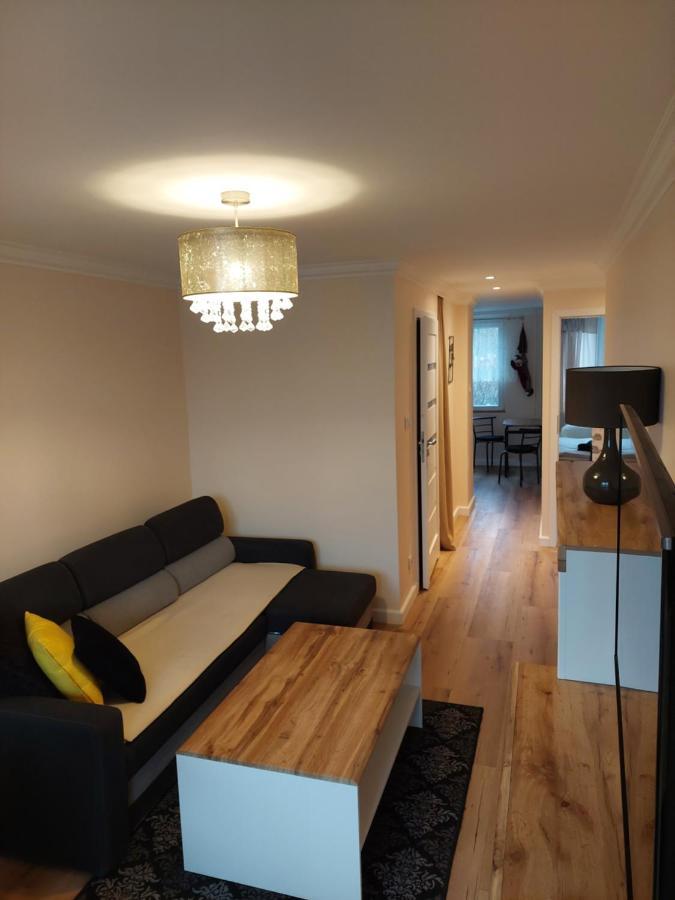 Apartament Centrum 9 Apartment ชกลาร์สกา ปอเรมบา ภายนอก รูปภาพ