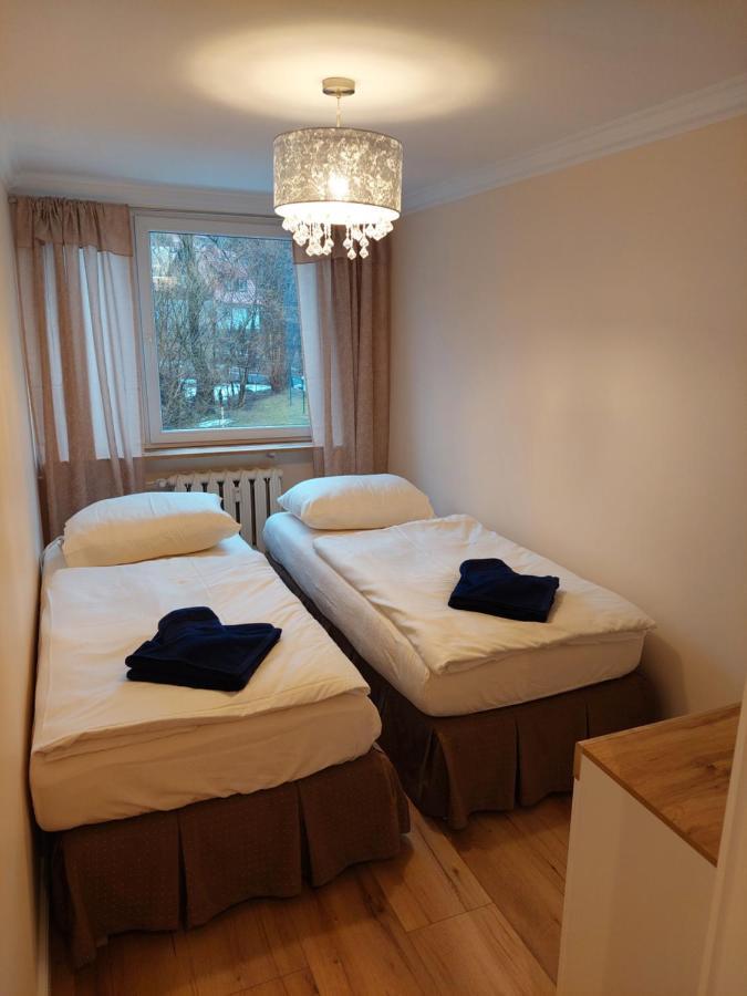 Apartament Centrum 9 Apartment ชกลาร์สกา ปอเรมบา ภายนอก รูปภาพ